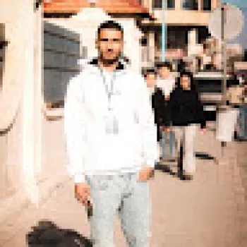 Ali Saleh1