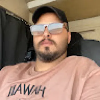 علي عباس