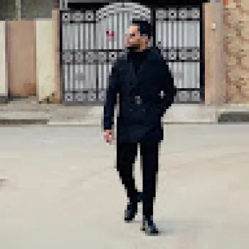عباس علاء